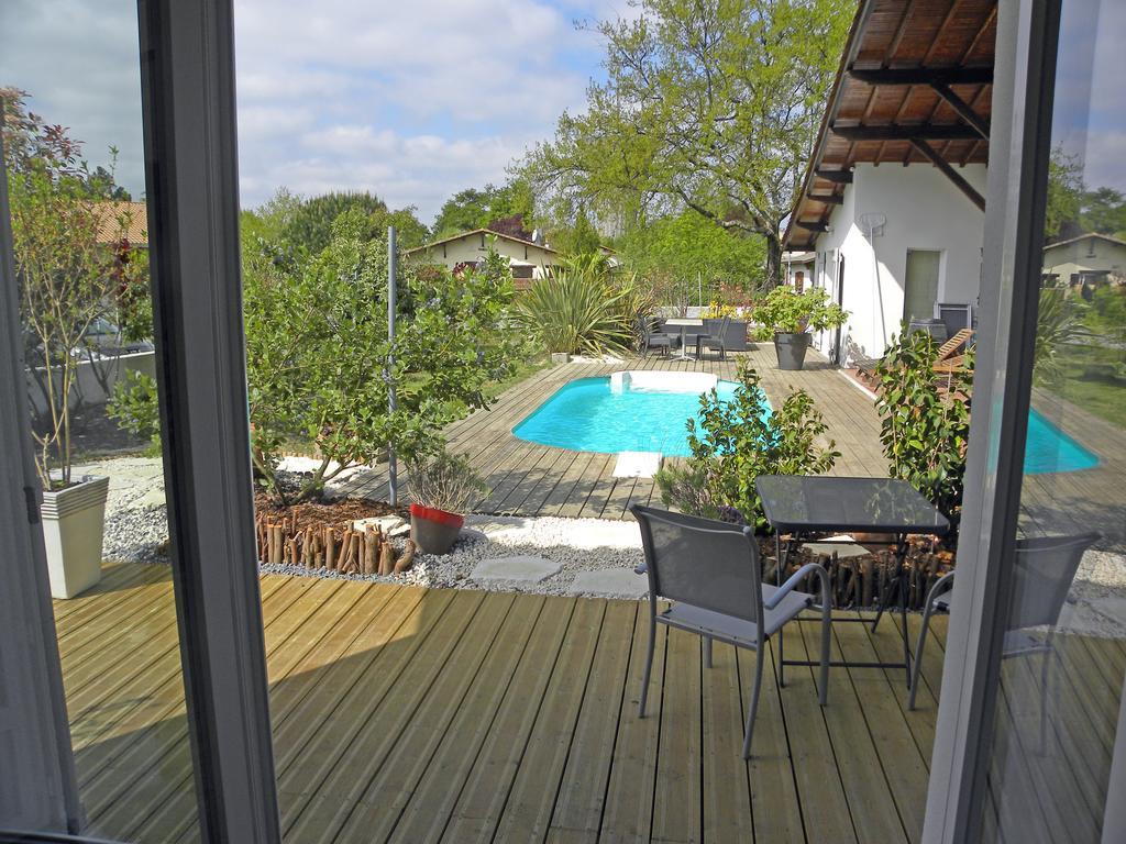 Villa Mogador Piscine Et Balneo Andernos-les-Bains Exterior photo